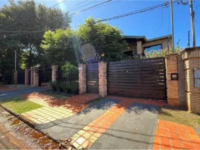 Casa à venda no Barrio Carmelitas, Cambyretá 4