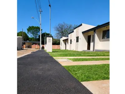 Casa en venta en barrio cerrado Arasy 2, Luque 2
