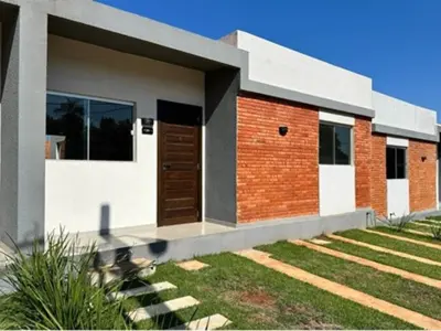 Casa en venta en barrio cerrado Arasy, Luque 2