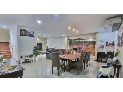 House for sale in Botánica V gated community, Fernando de la Mora 2