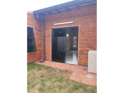 Casa à venda em condomínio fechado La Caoba, Limpio 4