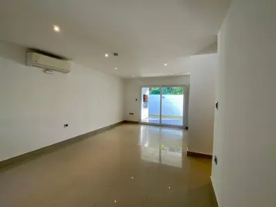 House for sale in La Viña gated community, Luque 3