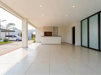 Casa à venda no Barrio Cerrado Las Palmas, Limpio 2