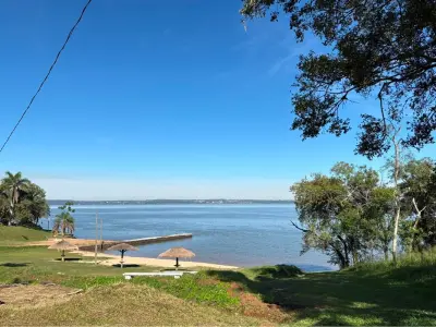 Casa en venta en barrio cerrado Río Beach, Encarnación 2