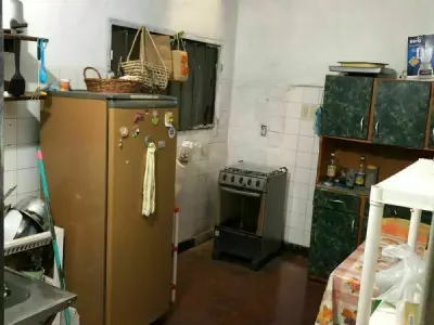 Casa en venta en barrio Dr. Roberto L. Petit, Asunción 3
