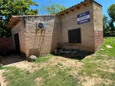 Casa en venta en barrio Golondrina, Villa Hayes 3