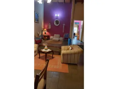 House for sale in Herrera neighborhood, Asunción 4