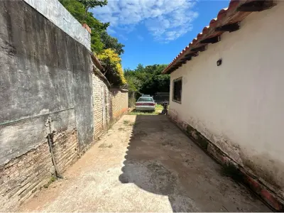Casa en venta en Barrio Kennedy, Caacupé 3