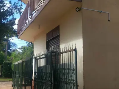 Casa en venta en Barrio La Blanca, Ciudad del Este 2