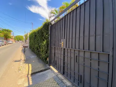 House for sale in Las Mercedes neighborhood, Asunción 4