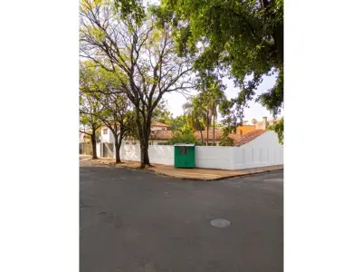Casa à venda no bairro Las Mercedes, Asunción 2