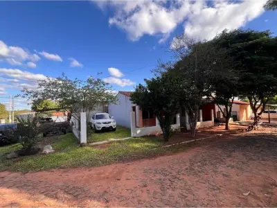 Casa à venda no Barrio Loma, Caacupé 2