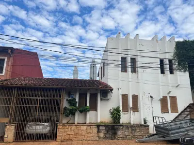 Casa en venta en barrio Madame Lynch, Asunción 2