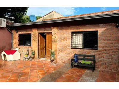 Casa à venda no Barrio Mbocayaty, Asunción 3