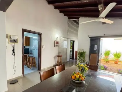 Casa en venta en Barrio Mburucuyá, Asunción 4