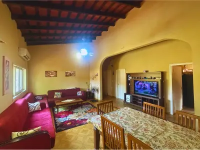 Casa à venda no Barrio Obrero, Assunção, 6 quartos 4