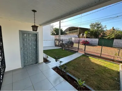 Casa en venta en barrio Obrero, Ciudad del Este 4