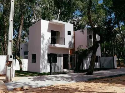 Casa en venta en Barrio Paraíso, Maramburé, Luque 2