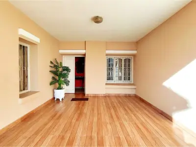 Casa à venda no Barrio Pettirossi com 5 quartos 3