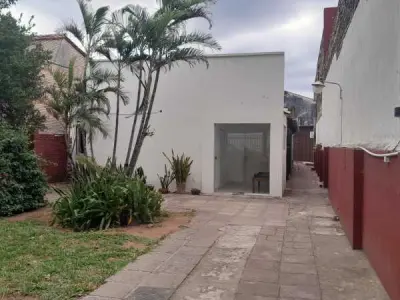 Casa en venta en barrio Pinoza, Asunción — 500 m² 4