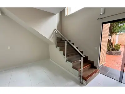 House for sale in Barrio Primavera, Luque 4