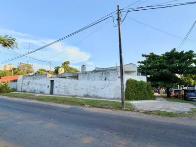 Casa à venda no Barrio Republicano, Asunción 4