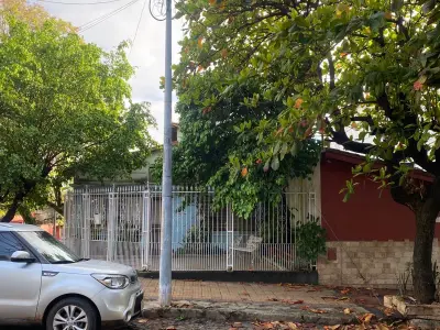 Casa en venta en Barrio San Antonio, Asunción 2