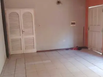 Casa à venda no Bairro San Antonio, Lambaré 2