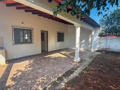 House for sale in Barrio San Carlos, Ñemby 3