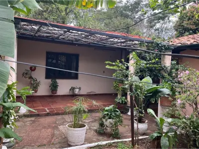 Casa à venda no Barrio San Cristóbal, Asunción 4