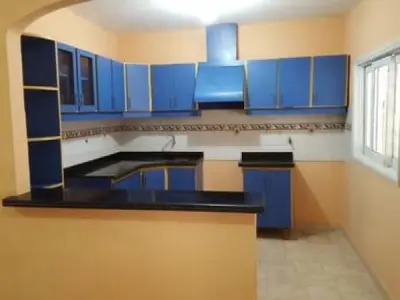 House for Sale in San Francisco Neighborhood, San Lorenzo 2