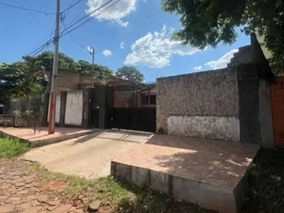 Casa à venda no Barrio San Isidro, Ciudad del Este 2