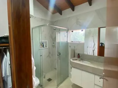 Casa à venda no bairro San José, Ciudad del Este 4
