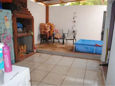 Casa à venda no Barrio San Juan, Cambyretá 3