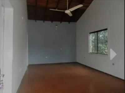 Casa en venta en Barrio Santa Ana, Ciudad del Este 4