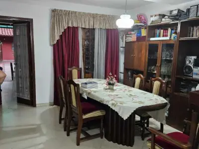 Casa à venda no bairro Ycua Sati, Assunção 3