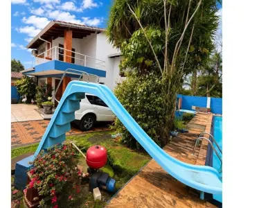Casa à venda em Bernardino Caballero, Ciudad del Este 3