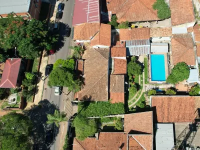 Casa à venda em Caacupé com 6 dormitórios e piscina 4