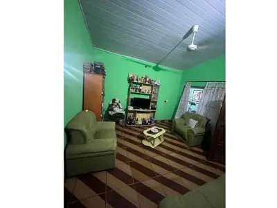 Casa en venta en Caaguazú con 7 dormitorios 4