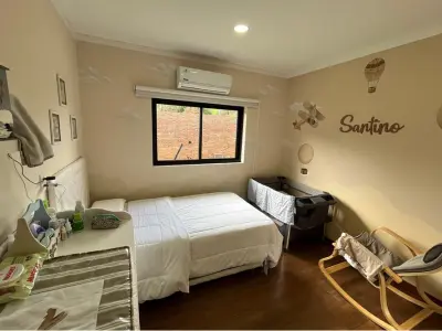 Casa à venda em Cambyretá, Itapúa, com 4 quartos 3