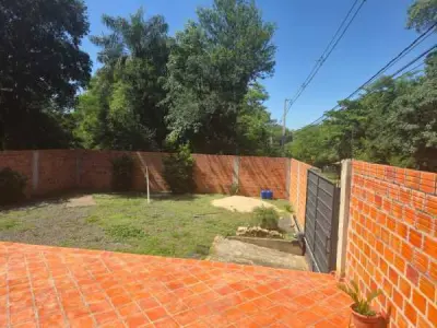 Casa en venta en Cañada Garay, Luque 2