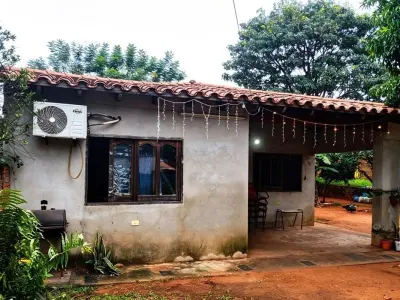 Casa en venta en Cañada Garay, Luque, con jardín 3