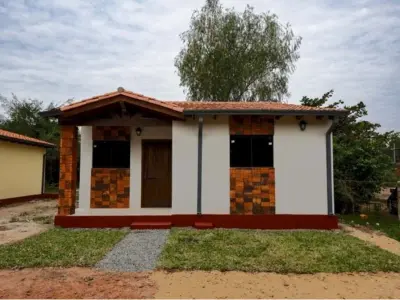 Casa en venta en Cañadita, Ñemby 2