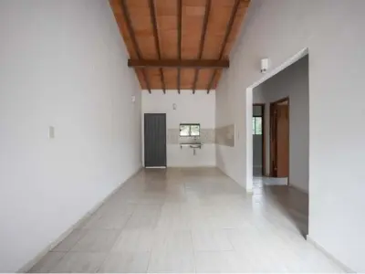 Casa en venta en Cañadita, Ñemby 4