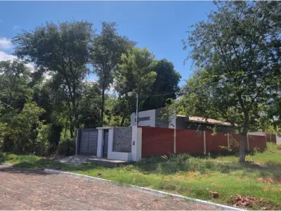 Casa à venda em Capiatá com 2 dormitórios e garagem 4