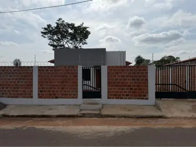 Casa à venda em Capiatá com 2 dormitórios e jardim 4