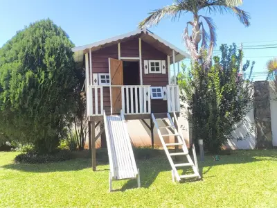 Casa en venta en Capiatá con 6 dormitorios y piscina 3