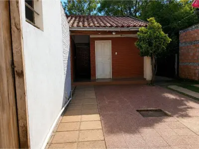 House for sale in Capiatá with large patio 3
