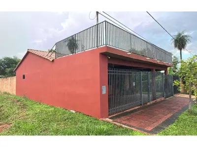 Casa en venta en Capiatá con amplio patio 2