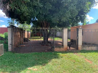 Casa en venta en Capiata con local comercial 3
